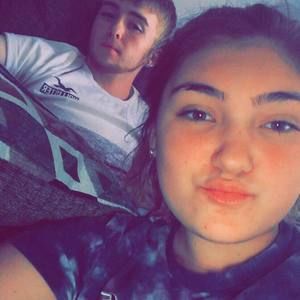 Meet your Posher, Hunter